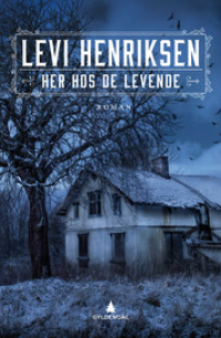 HER HOS DE LEVENDE